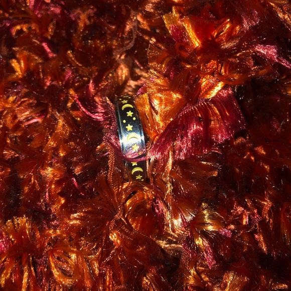 Glow in the dark spinner ring - Picture 1 of 3